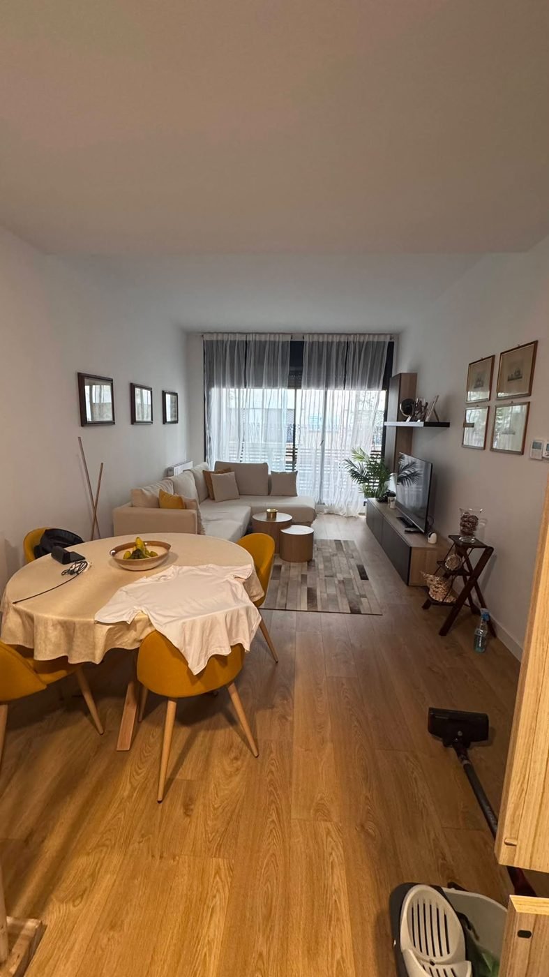 Comedor puesto a punto por Manos Mágicas Barcelona